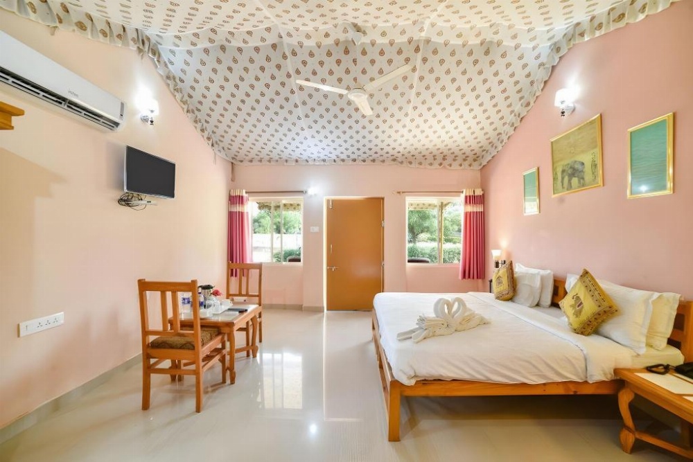 Room image 3