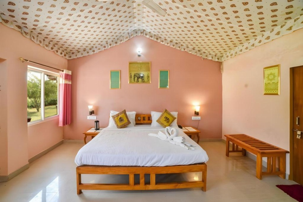 Room image 4