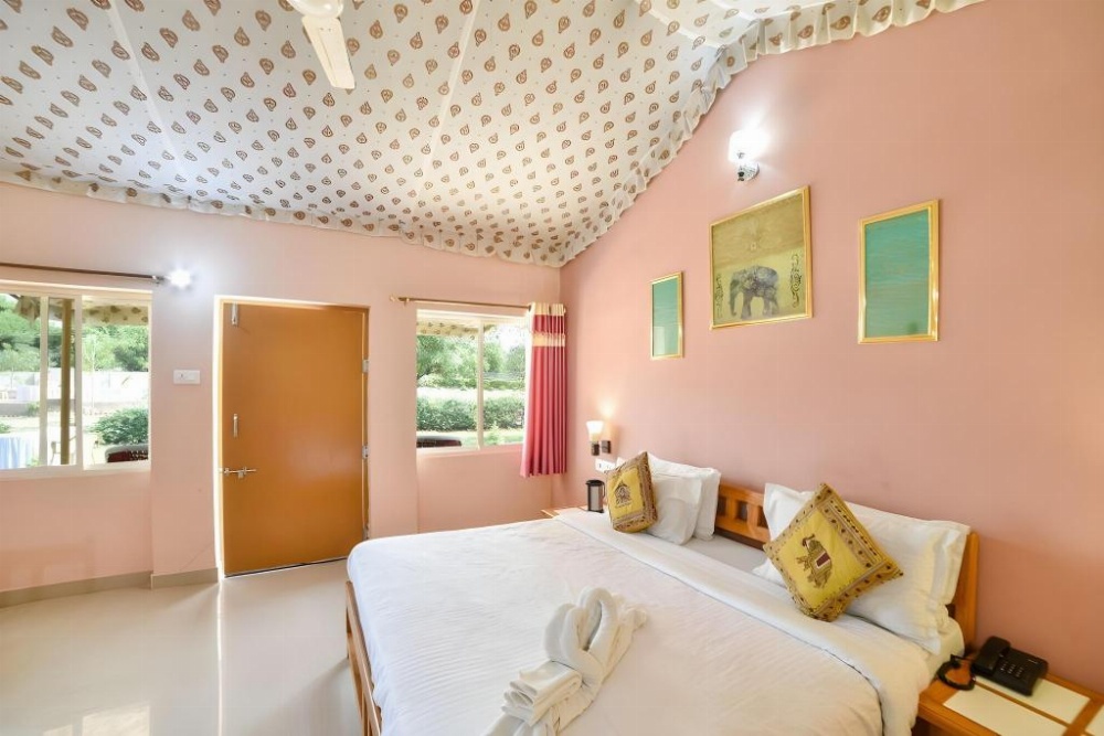 Room image 5